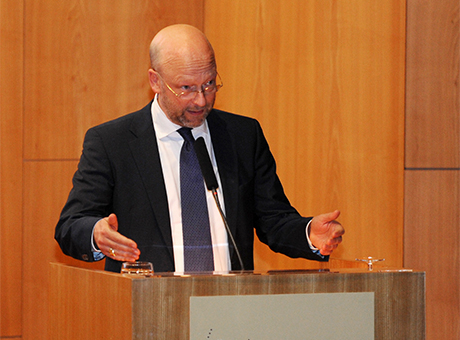 Die Laudatio auf Cord Aschenbrenner hielt Johann Hinrich Claussen, Kulturbeauftragter des Rates der Evangelischen Kirche Deutschlands