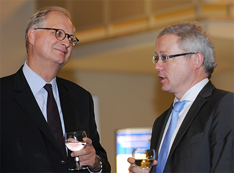 Hans-Heinrich von Knobloch, Vorstandsmitglied des Deutschen Kulturforums (li.) und Ansgar Hollah.
