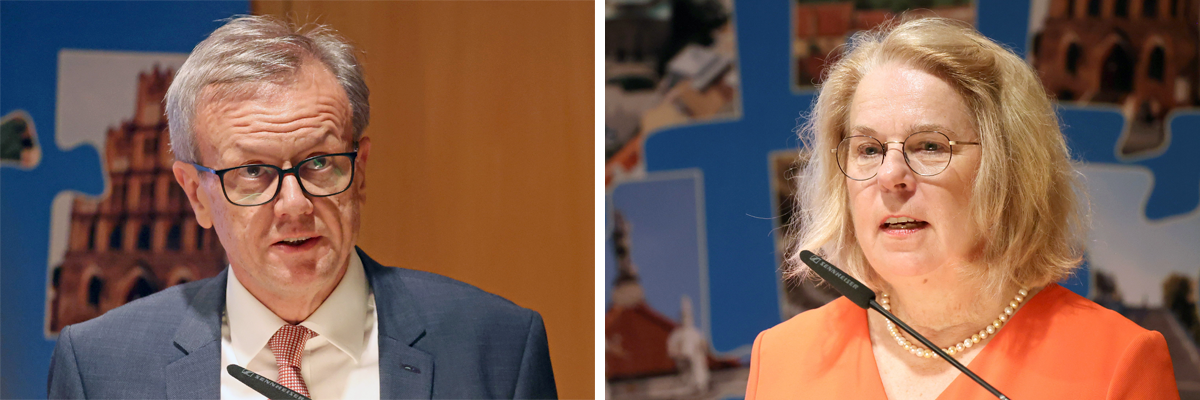 Zur Begrüßung sprachen Dr. Harald Roth, Direktor des Deutschen Kulturforums östliches Europa, und Maria Bering, Ministerialdirektorin und Leiterin der Gruppe »Geschichte, Erinnerung« bei der Beauftragten der Bundesregierung für Kultur und Medien. Fotos: © Deutsches Kulturforum östliches Europa, 2024 • Markus Nowak Zur Begrüßung sprachen Dr. Harald Roth, Direktor des Deutschen Kulturforums östliches Europa, und Maria Bering, Ministerialdirektorin und Leiterin der Gruppe »Geschichte, Erinnerung« bei der Beauftragten der Bundesregierung für Kultur und Medien. Fotos: © Deutsches Kulturforum östliches Europa, 2024 • Markus Nowak