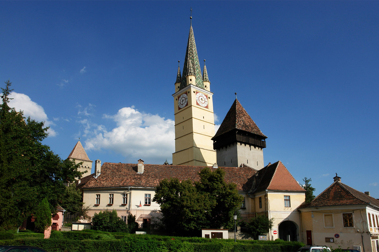 Mediasch/Mediaș: die Margarethenkirche, Stadtpfarrkirche der Evangelischen Kirche A.B. Foto: © Thaler Tamás via Wikimedia Commons